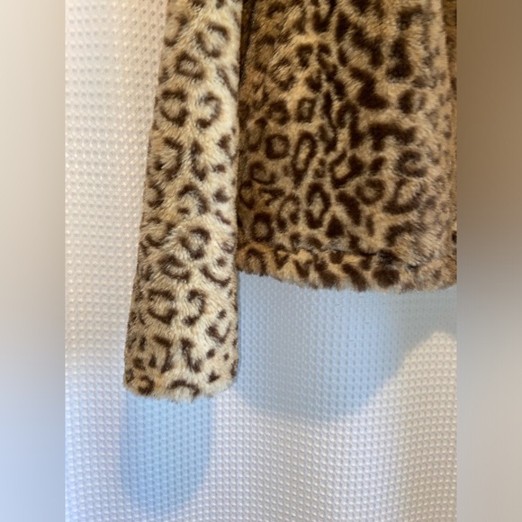 Women’s STUDIO 1886 cheetah print faux Fur zipped Jacket size medium (8-10) - Picture 5 of 14